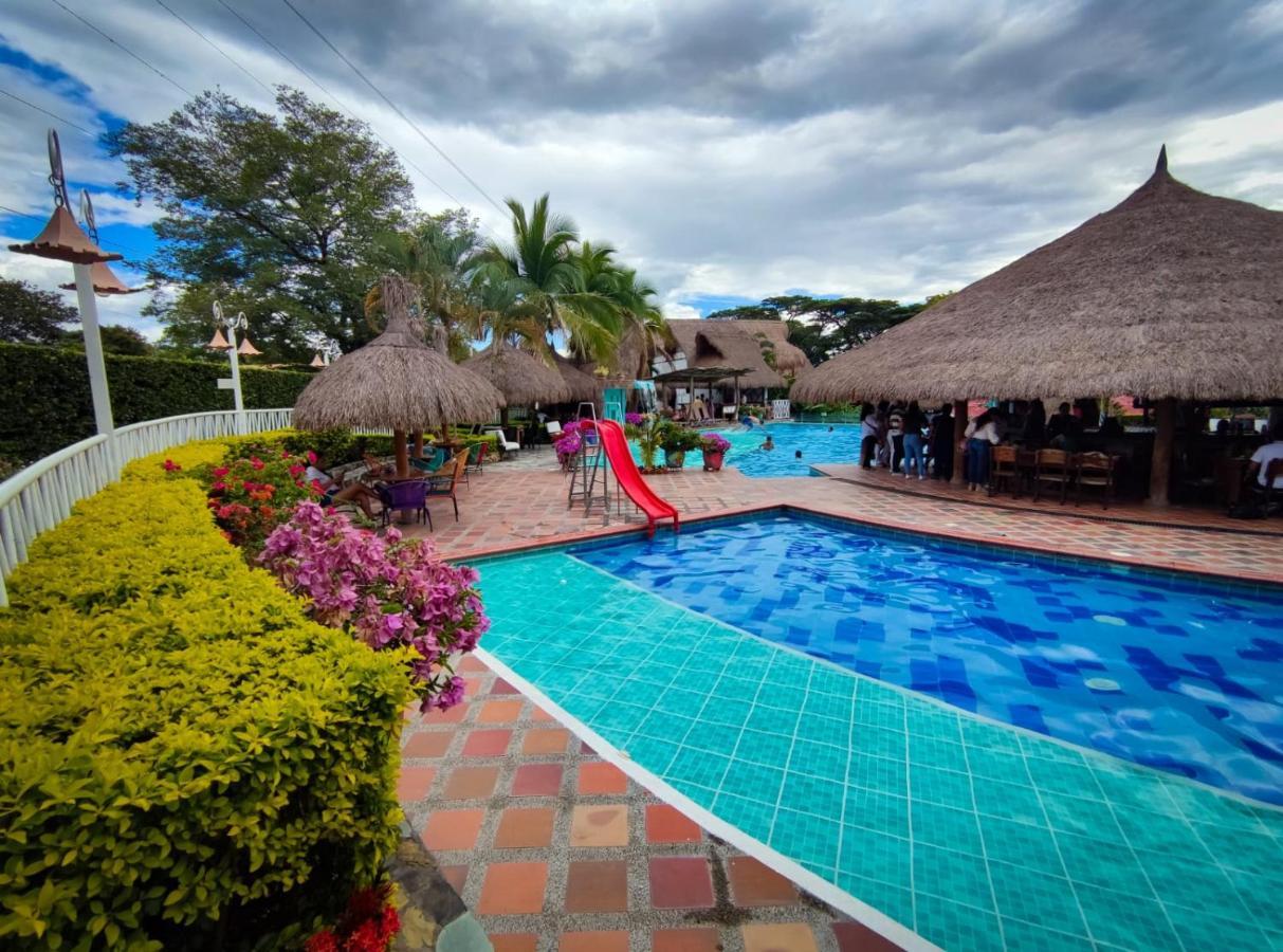 Hotel Campestre San Joaquin Garzón Eksteriør bilde